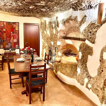 Apartment Elegante Tuffo Antico *